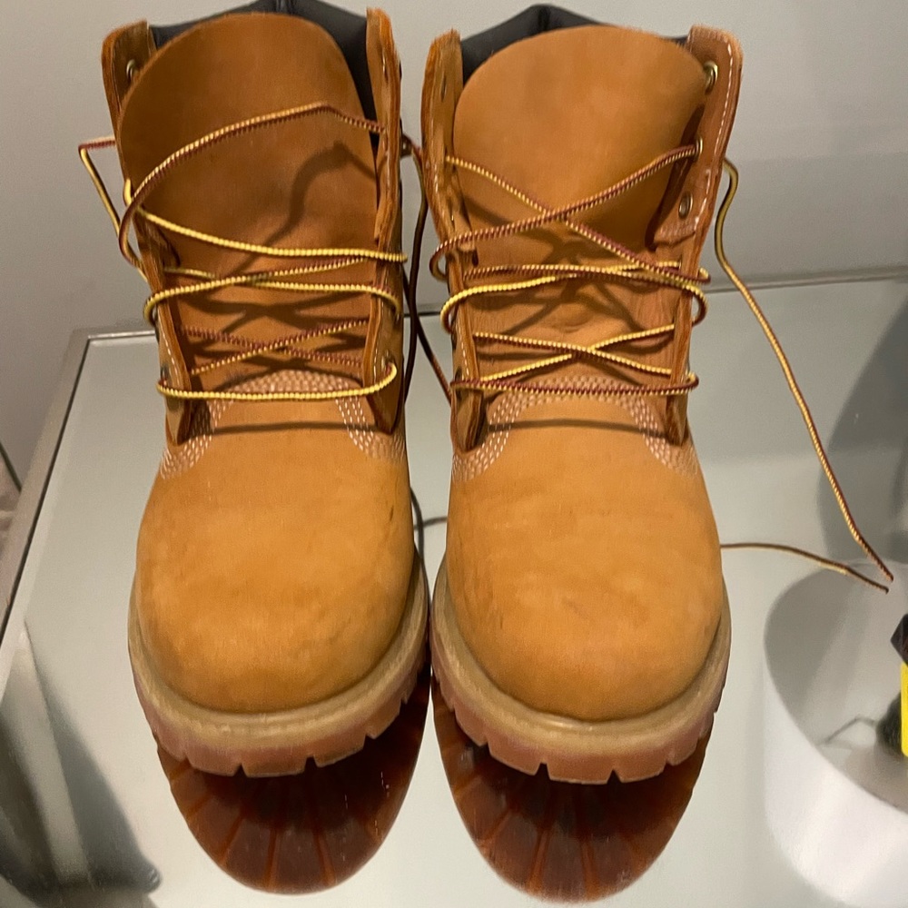 WOMENS TIMBERLANDS